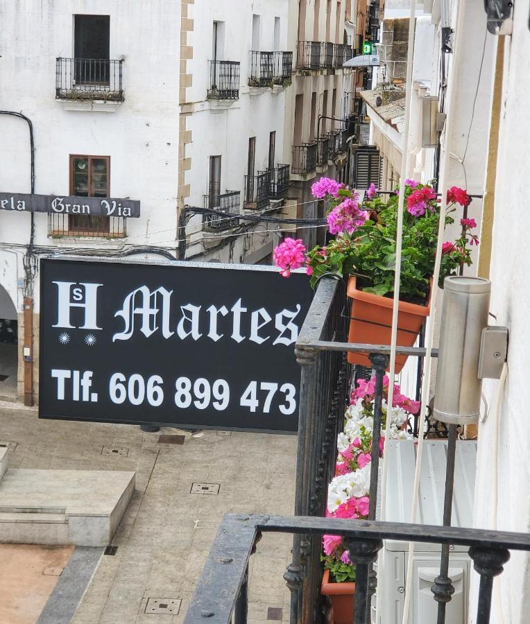 Hostal Martes Caceres Plaza Mayor - Tercer Piso Sin Ascensor Exterior photo