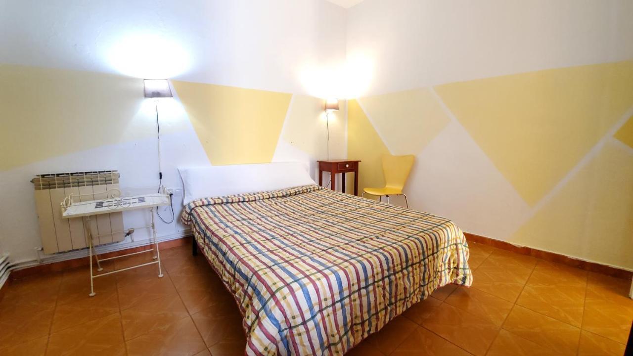 Hostal Martes Caceres Plaza Mayor - Tercer Piso Sin Ascensor Exterior photo